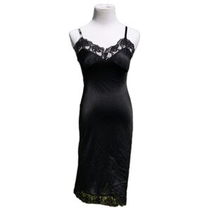 Vintage Black Lace Chemise with Sweetheart Neckline, size XS, Adj. Straps